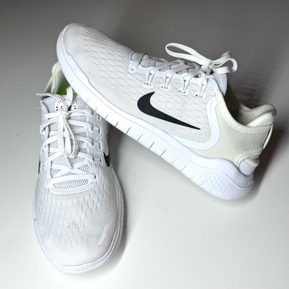 Nike Women’s Free RN 2018 Triple White Athletic Running Shoes Sneakers  Size-9.5 - Picture 6 of 8